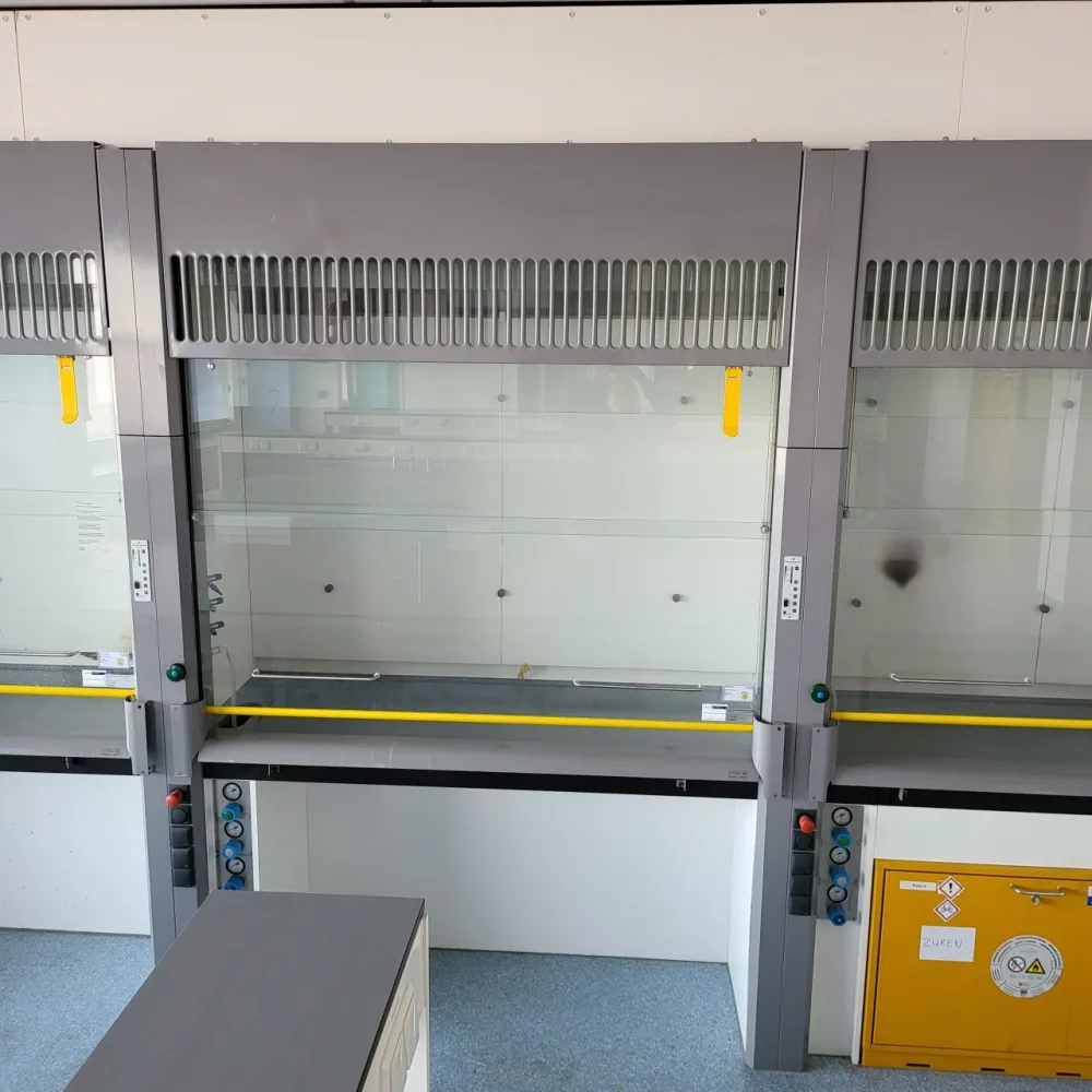 2080 - Used S+B Fumehood (180cm)