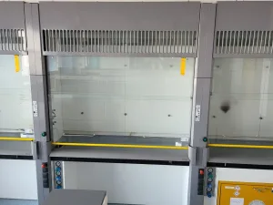 2080 - Used S+B Fumehood (180cm)
