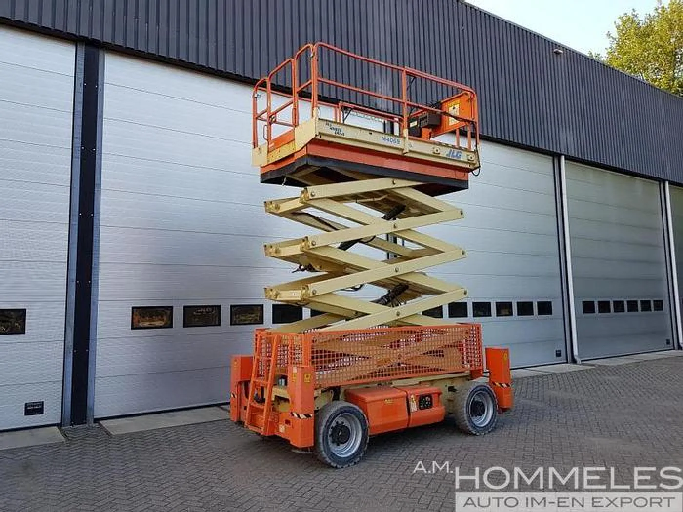 JLG M4069 4x4 - 2