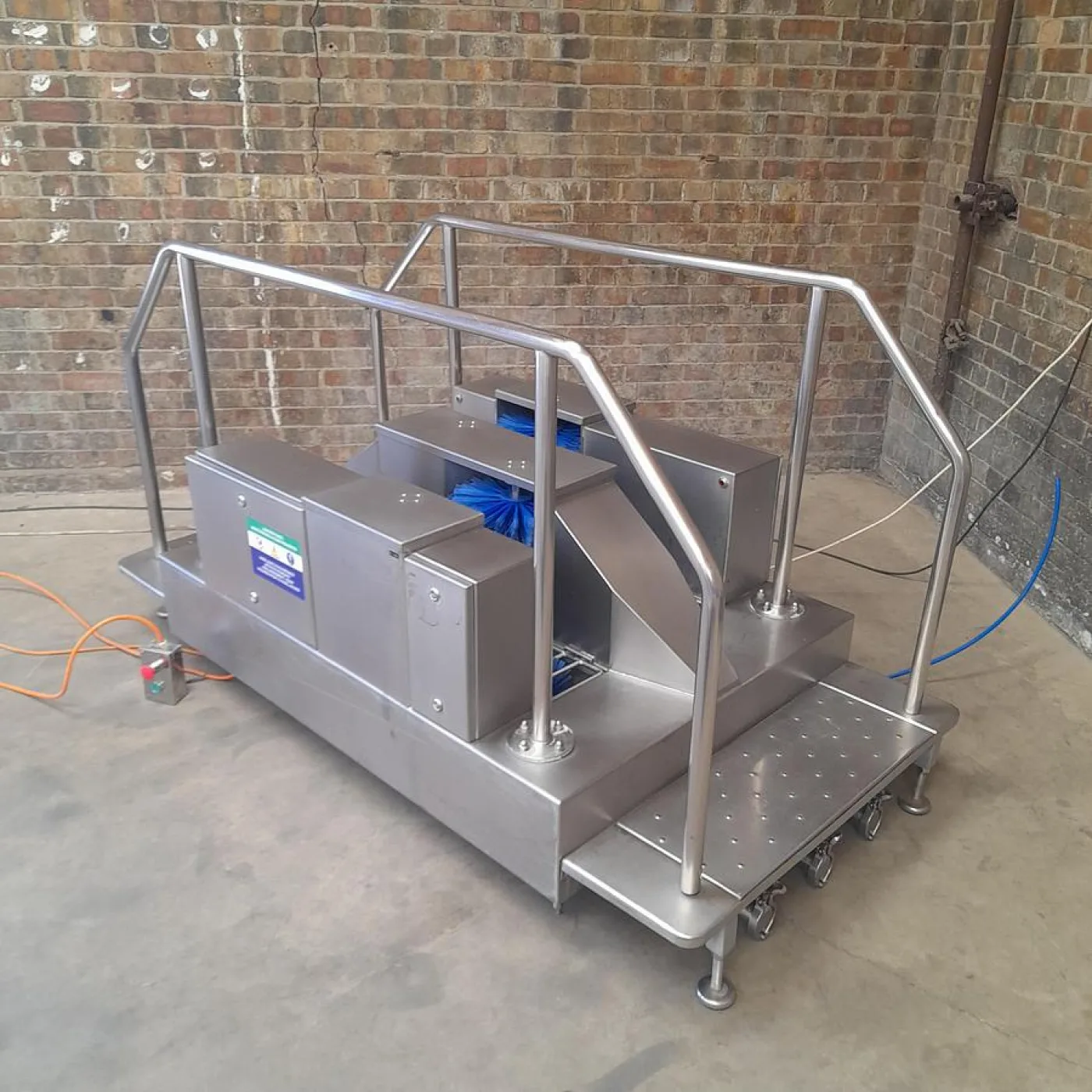 Used Boot Brush Cleaner - 3