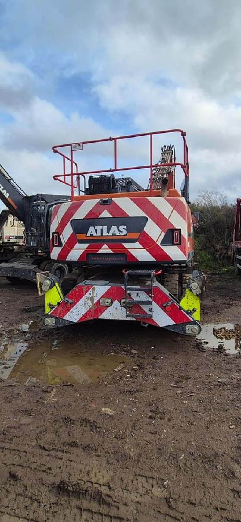2024 Atlas 200 MH Material Handler