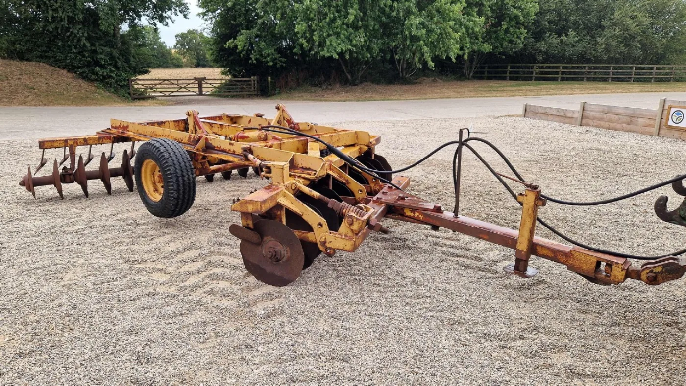 1984 Simba MK2 3m Offset Disc Harrows - 1