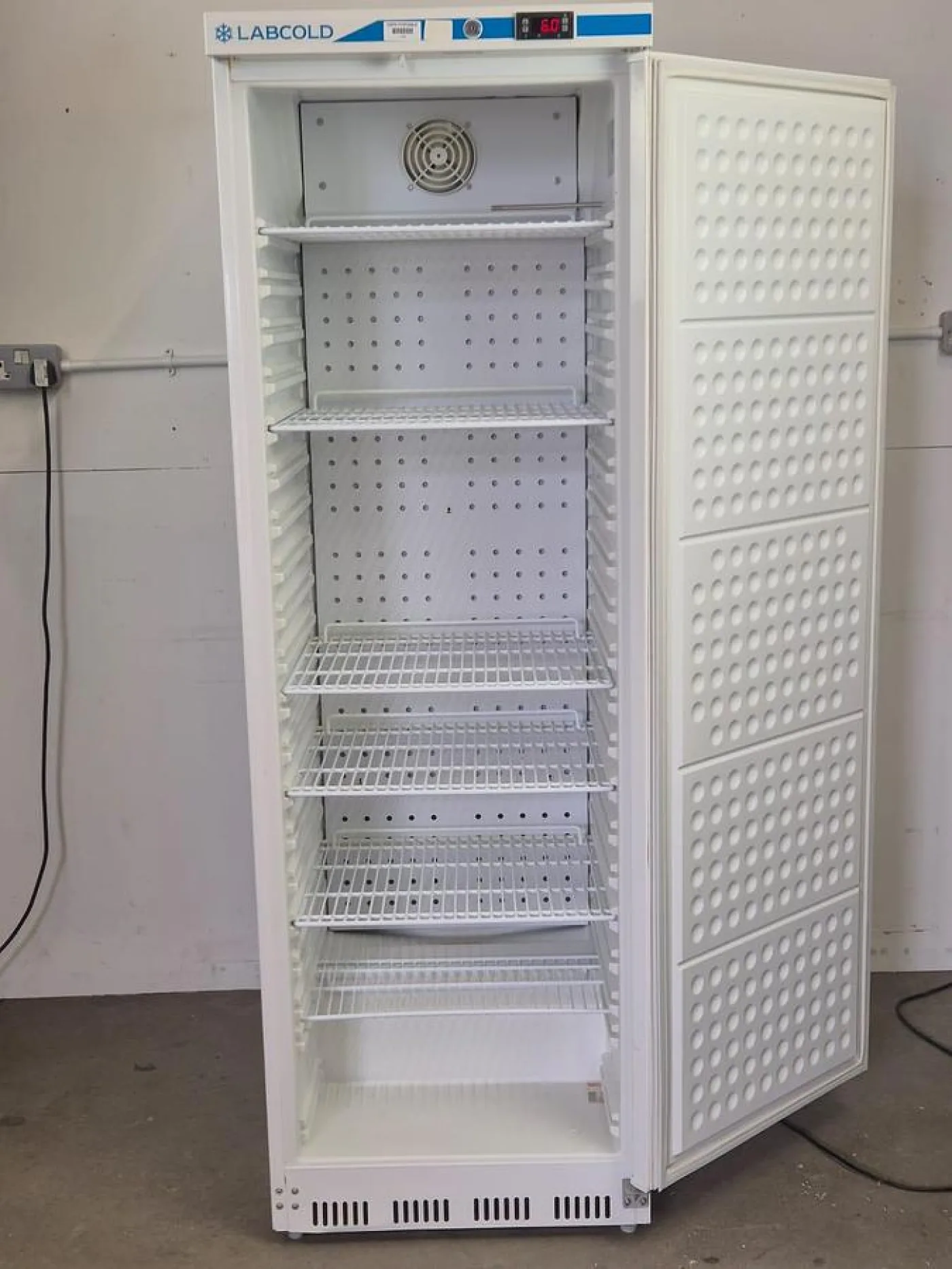 Labcold RLPR1514 Pharmacy Refrigerator - 2