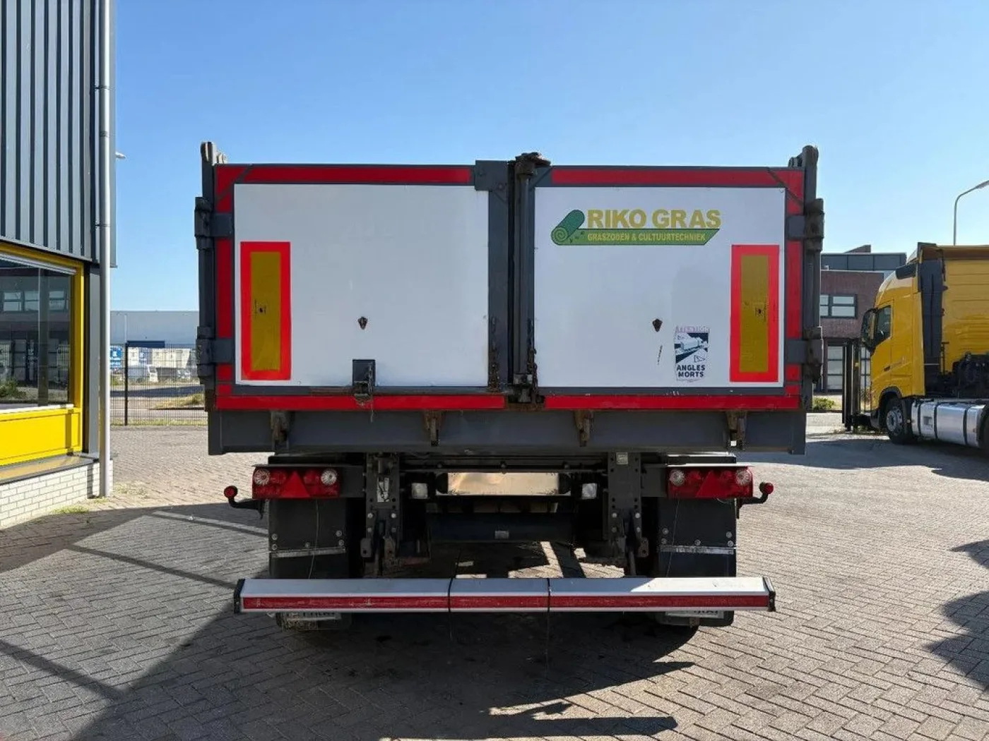 LAG 2 2 + Tipper + Aluminum Side Boards + Perfect Condition - 7