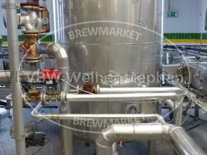 Hot water tank