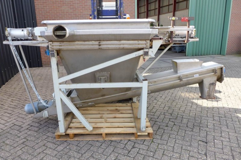 Van Beek KR-150 - Vertical screw conveyor