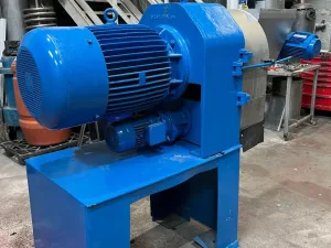USED AMENDUNI FIXED HAMMER MILL