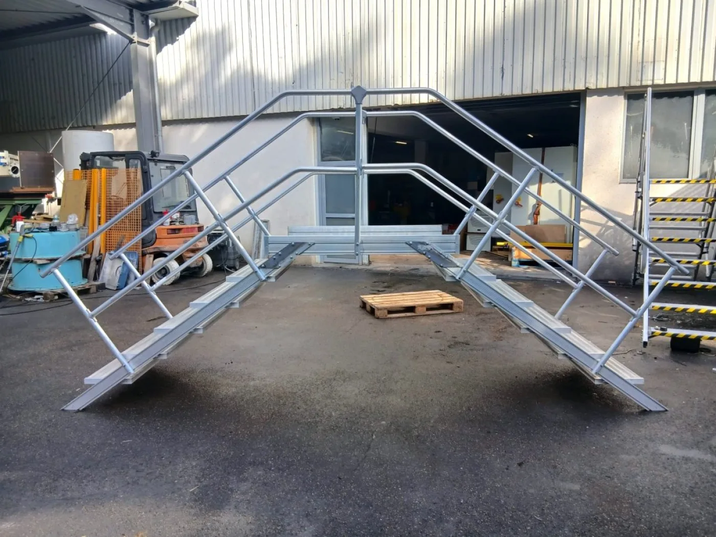Treppenbrücke aus Aluminium - 3