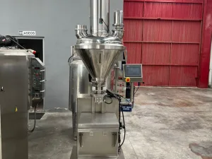 Dosificadora para botes y bolsas de sólido mediante tornillo sinfín