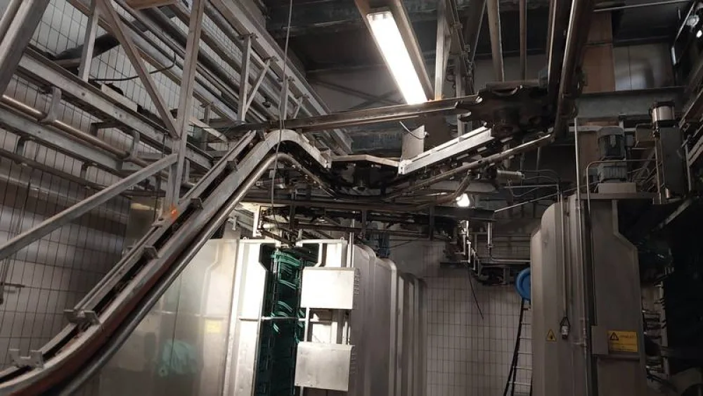 Gambrelling conveyor