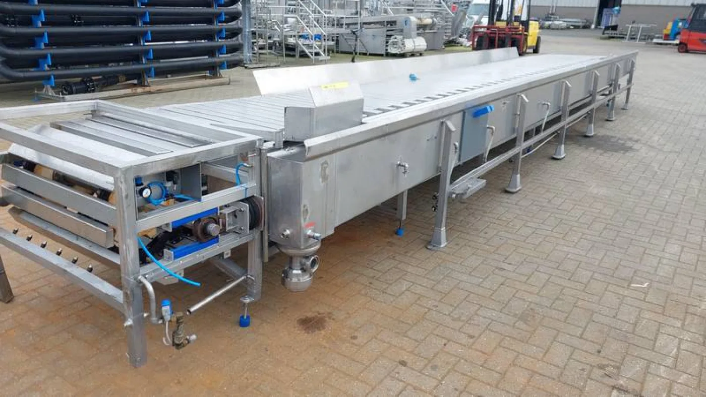 Bleeding table conveyor - 2
