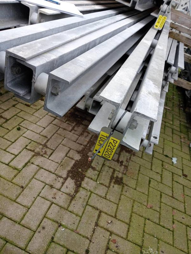 Double UMP Beams