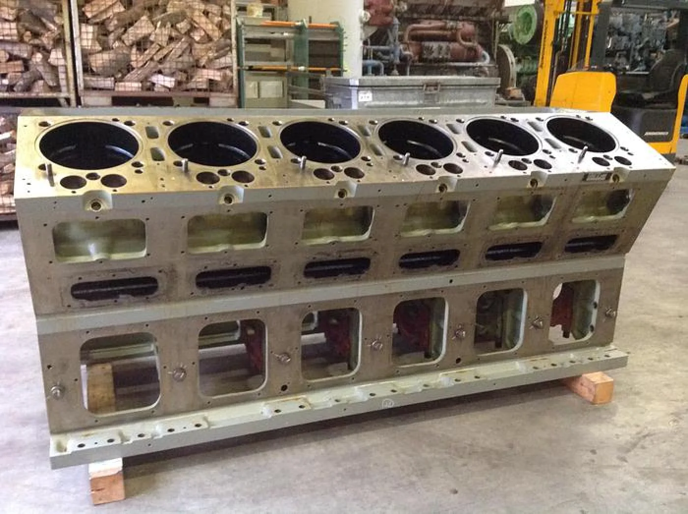 CYLINDER BLOCK DEUTZ SBV12M628 - 6