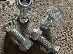 Schrauben passend zu Schürfleiste / Wendemesser