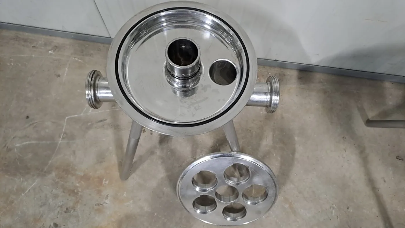 MICROFILTER/HOUSING IN STAILESS STEEL, FIRM PALL, FIVE DOUBLE CARTRIDGES 20” , SECOND HAND MACHINE - 2