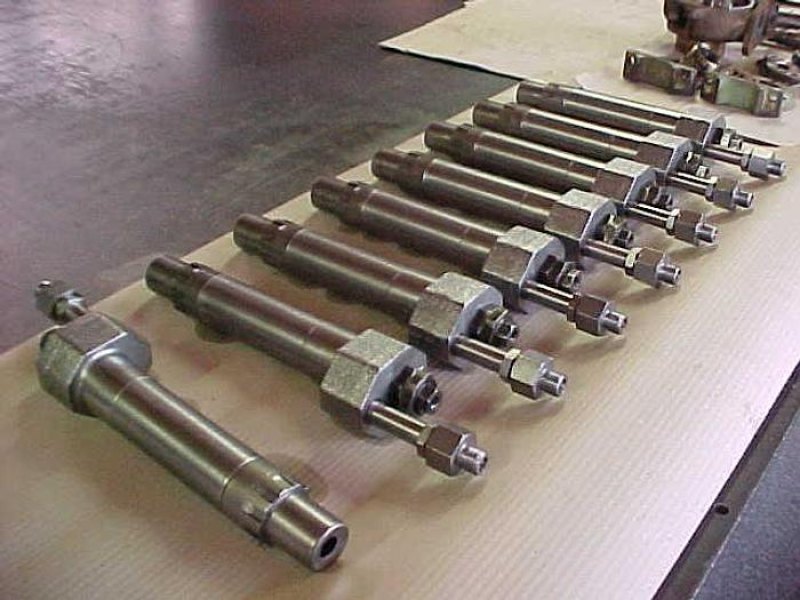 FUEL INJECTORS DEUTZ RBVM545