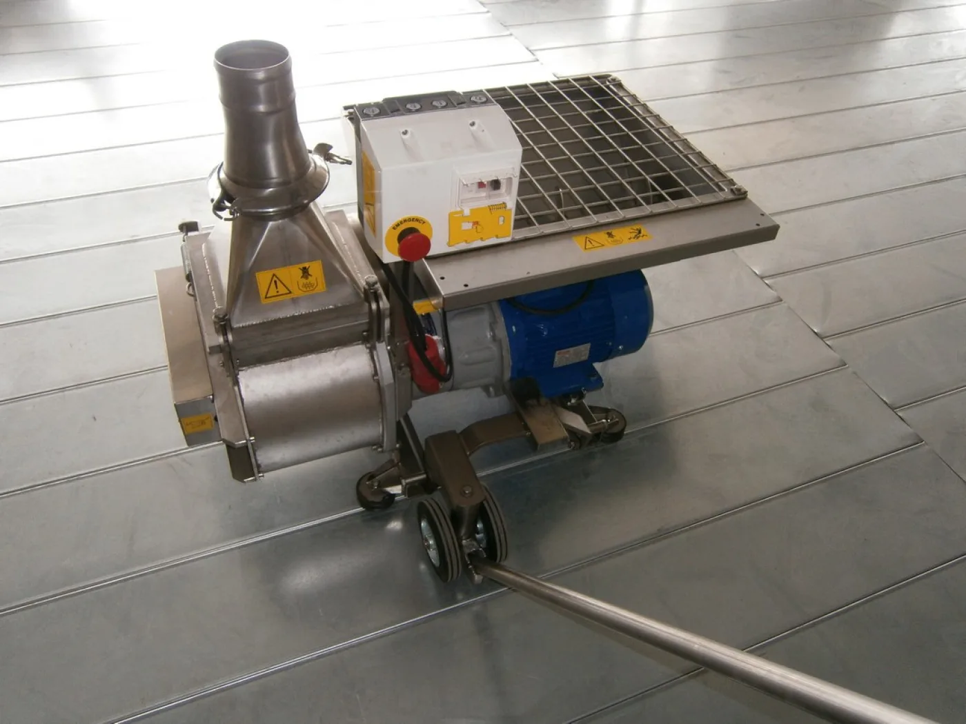 STAINLESS STEEL VOLUMETRIC ROTOR PUMP STRAZZARI SERIE G6-220 NEW MACHINE - 3