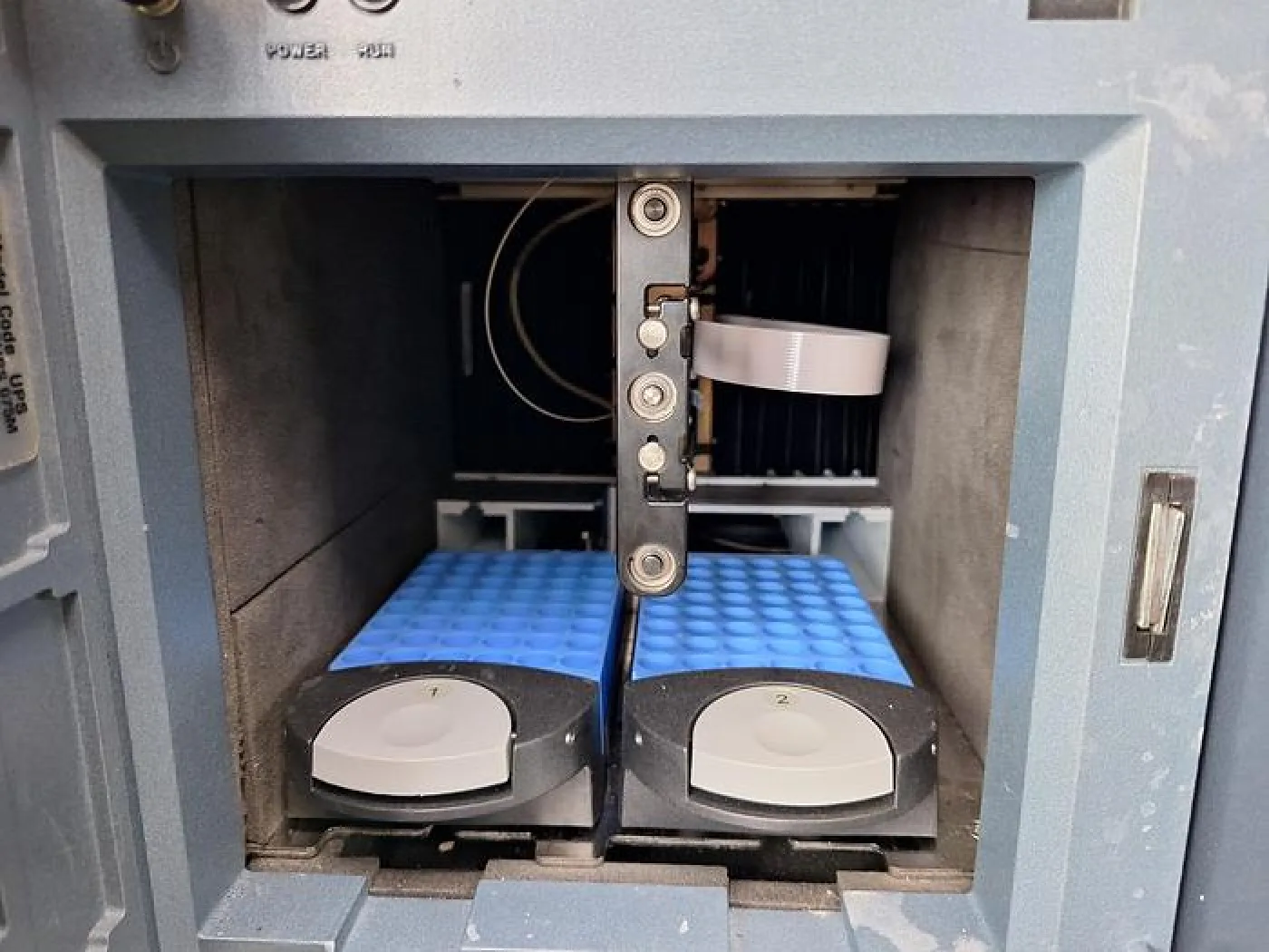 Waters Acquity UPLC - 5