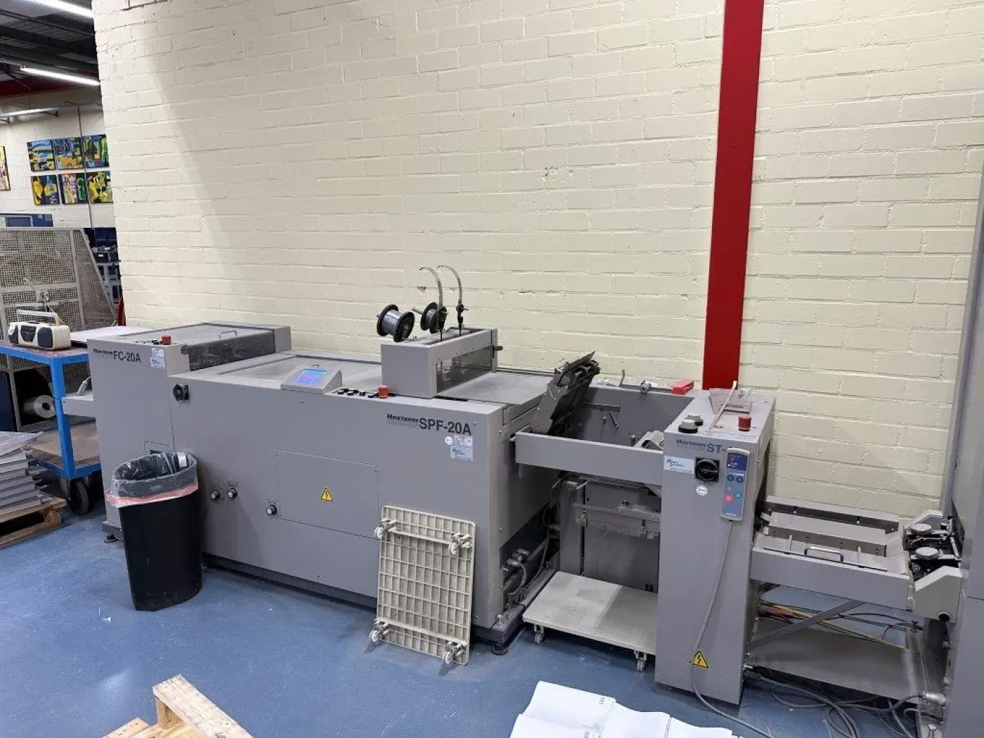 Horizon 1 x VAC-100 with SPF 20A - FC 20A bookletmaker - 3