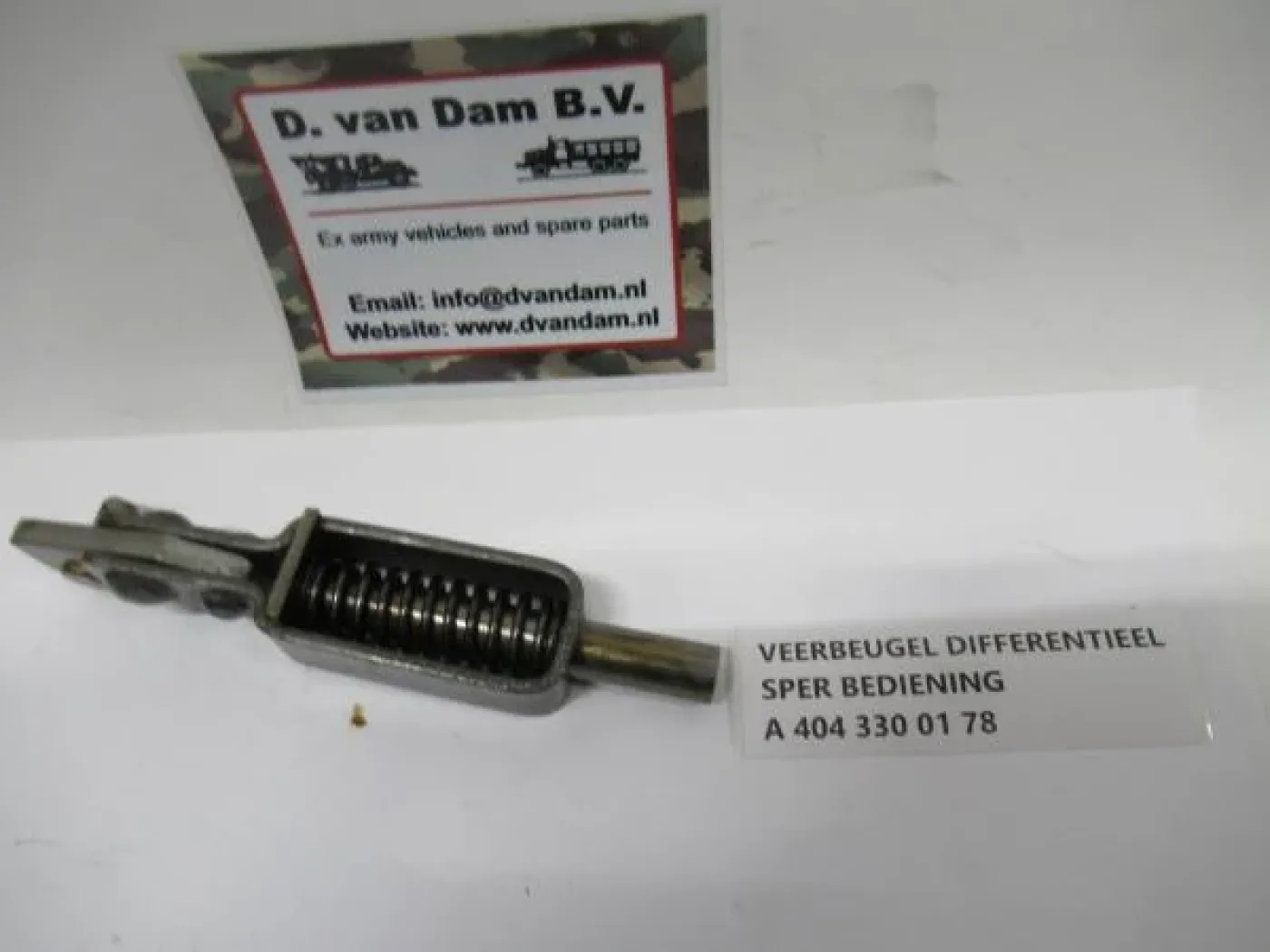 Veerbeugel differentieel sper bediening - 2