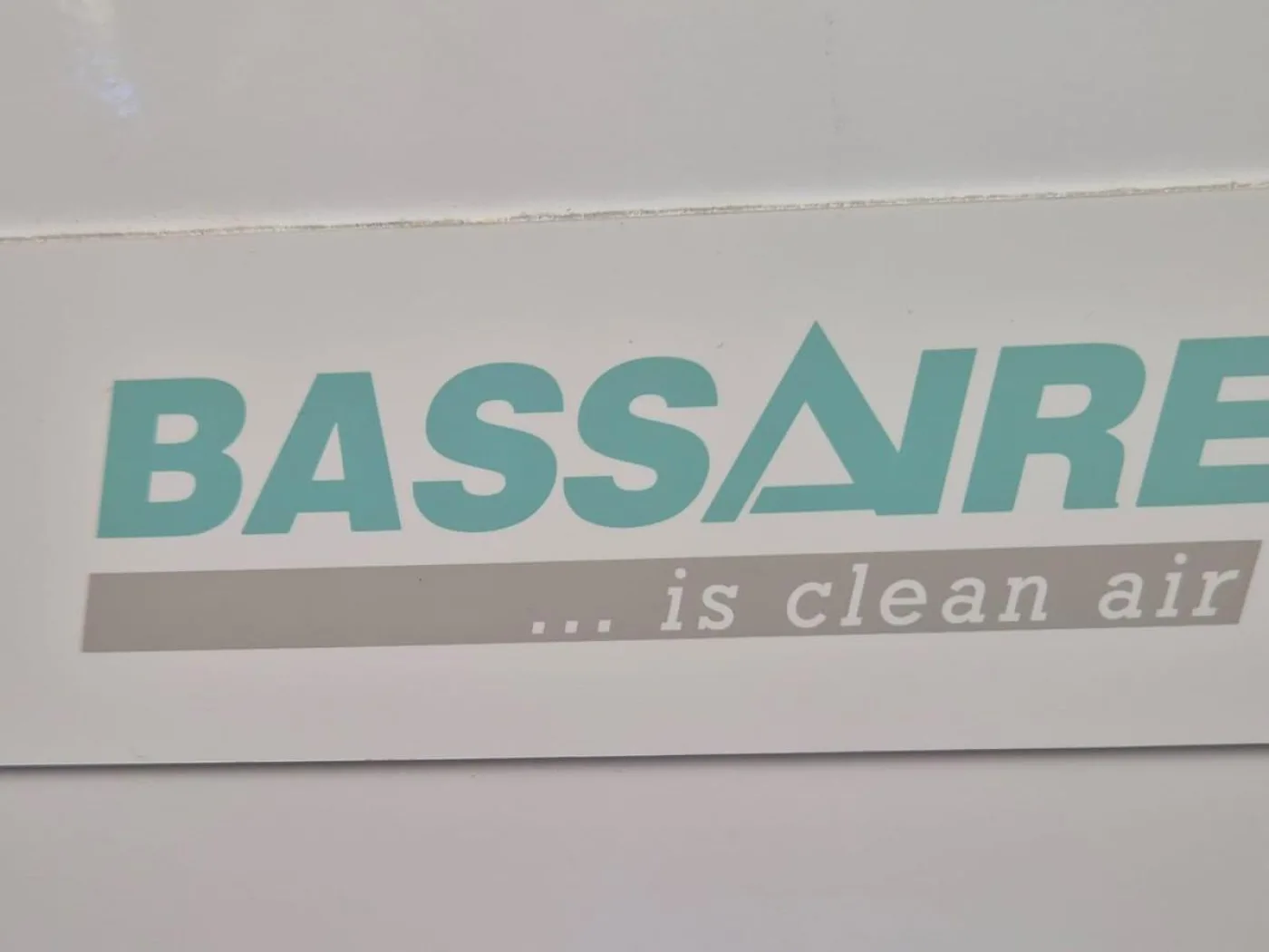Basair P Laminar flow Safety Cabinet - 2