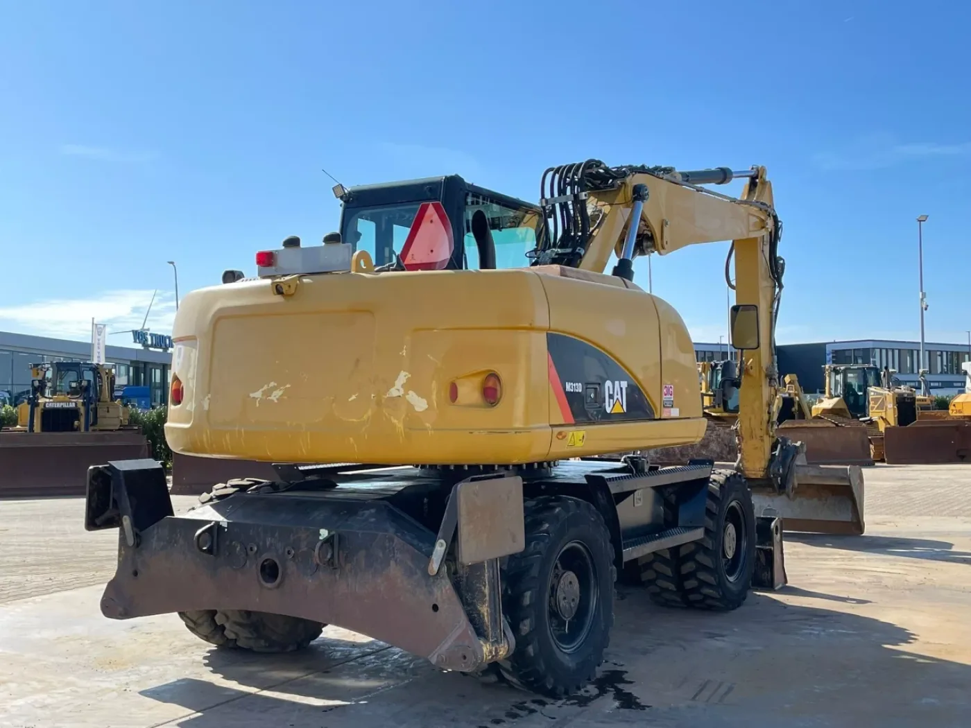 Caterpillar M313D - 8