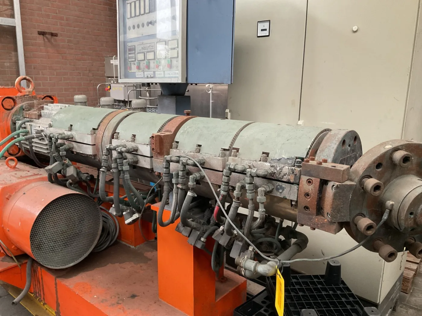 Leistritz ZSE-110 - Double screw extruder - 3