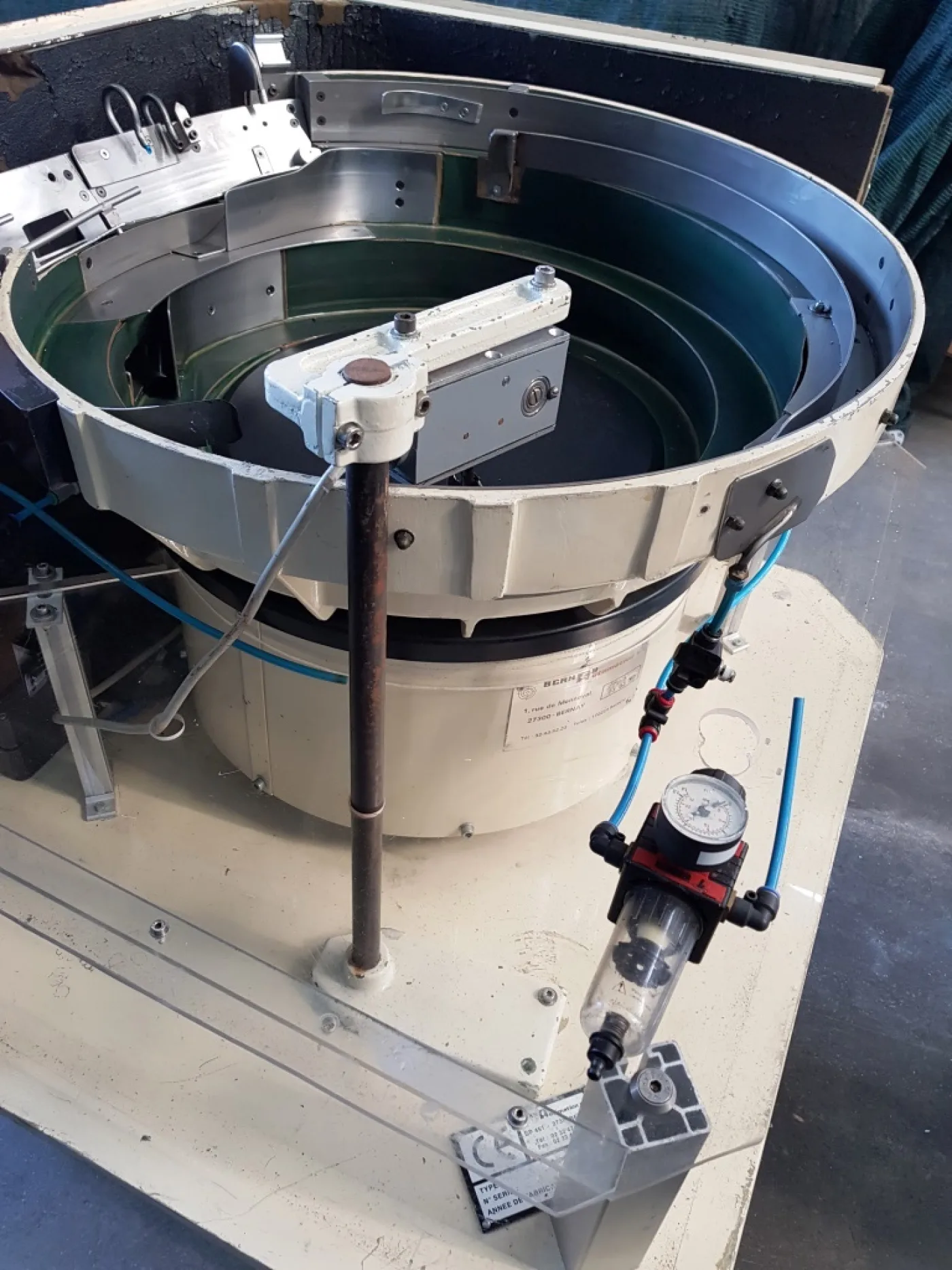 ALIMENTATORE VIBRANTE A TAZZA – BERNAY - 7