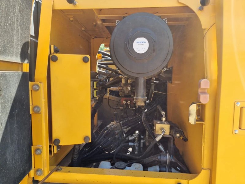 Volvo - EC 210 CN