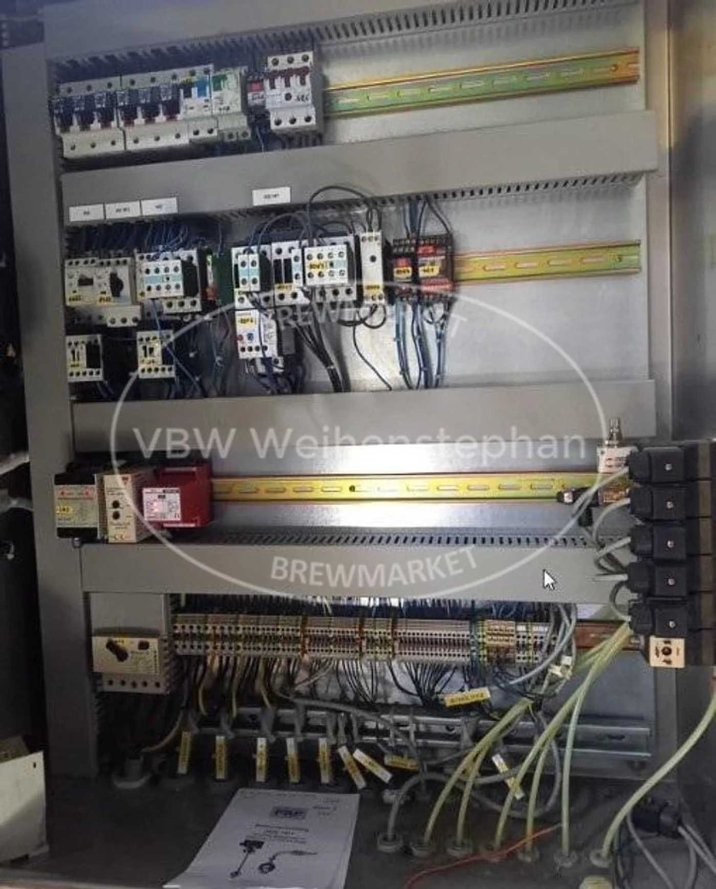 Crate cleaning system - 4