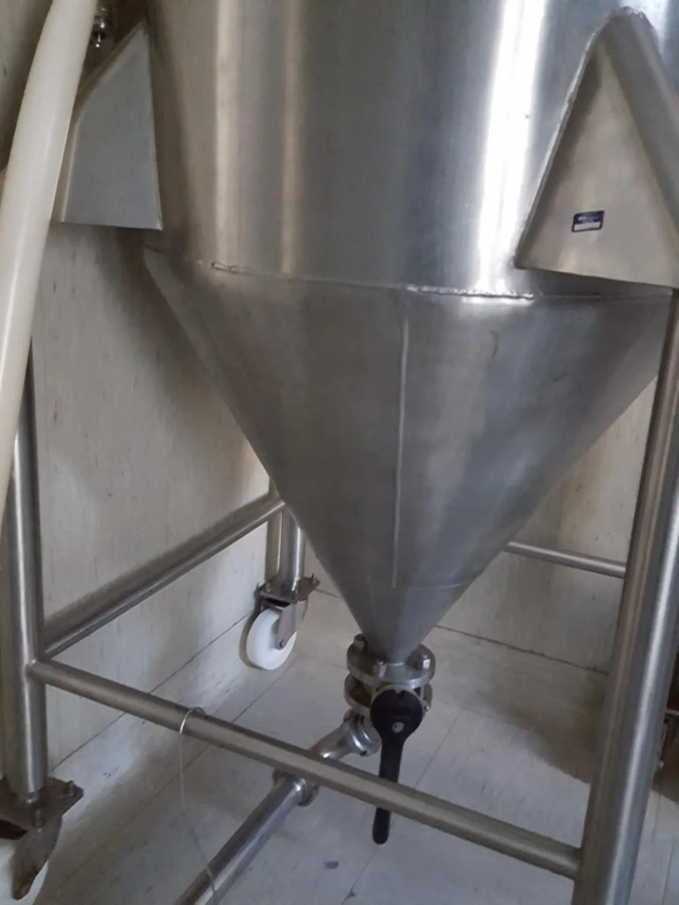 SERBATOIO INOX CARRELLATO – CISA MOD. 300 L - 5