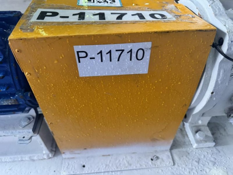 AKAY Buffer vessel pump (centrifugal)