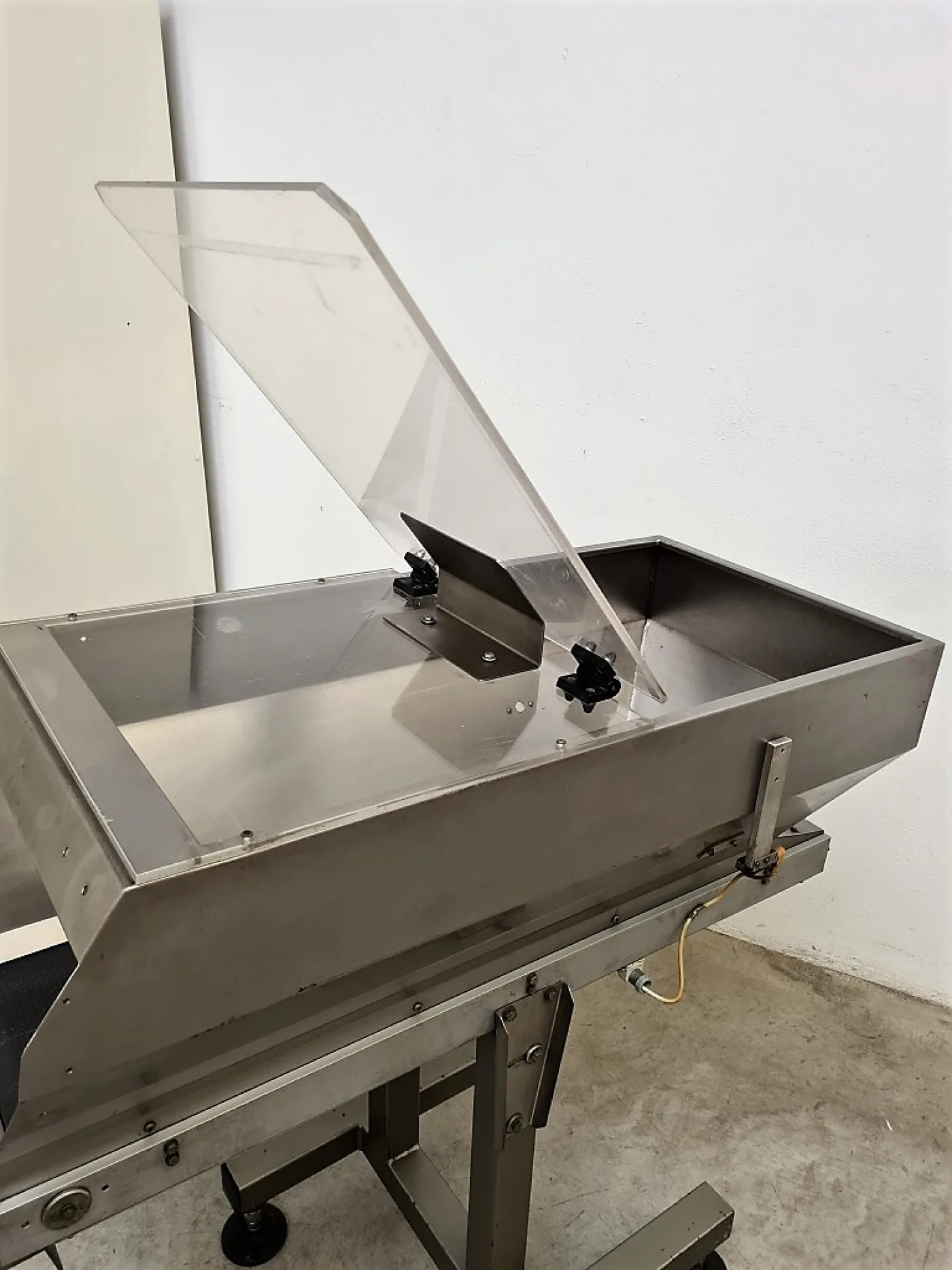 ALIMENTATORE A NASTRO - 2