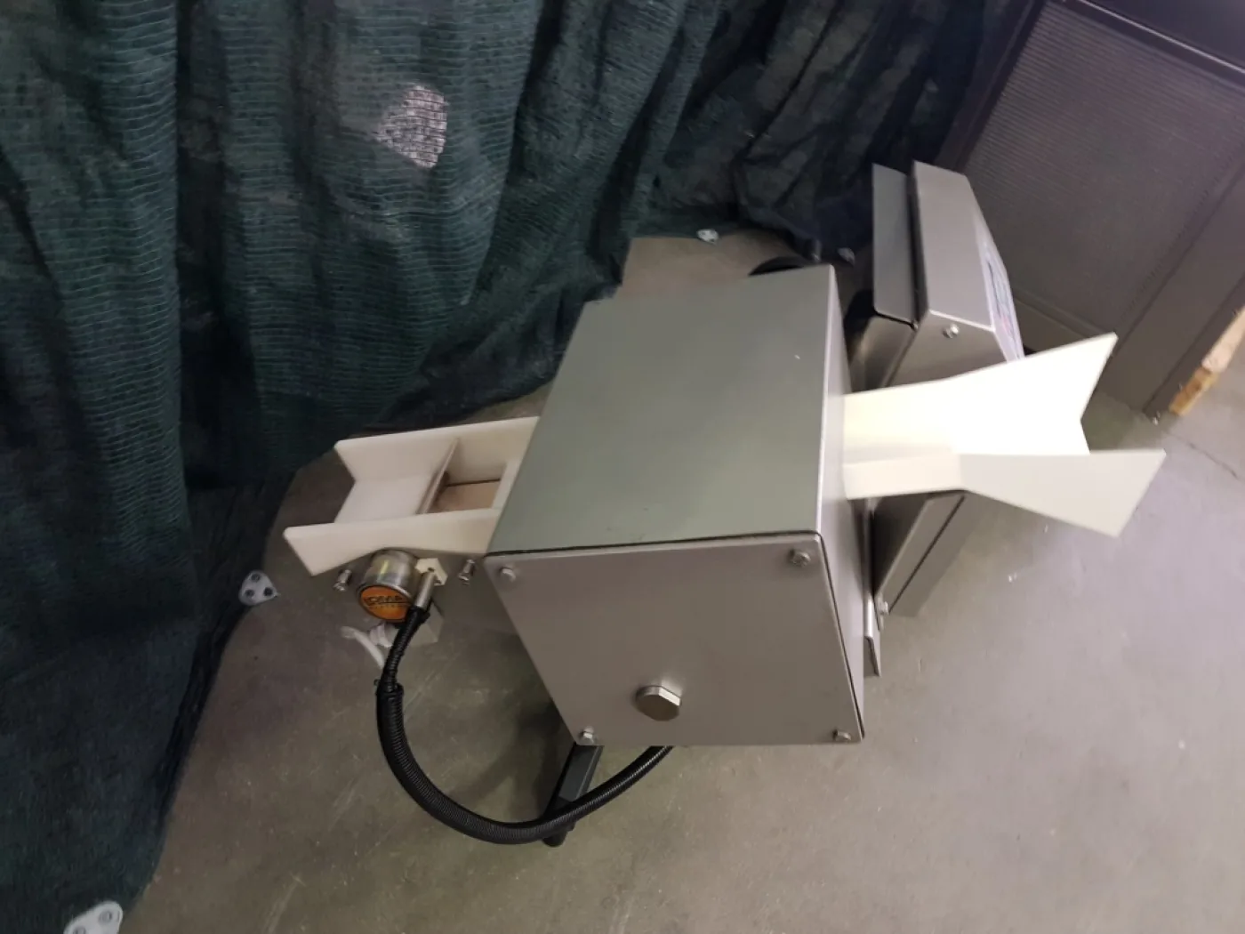 RILEVATORE DI METALLI VERTICALE – LOMA – Mod. SUPERSCAN MICRO - 1