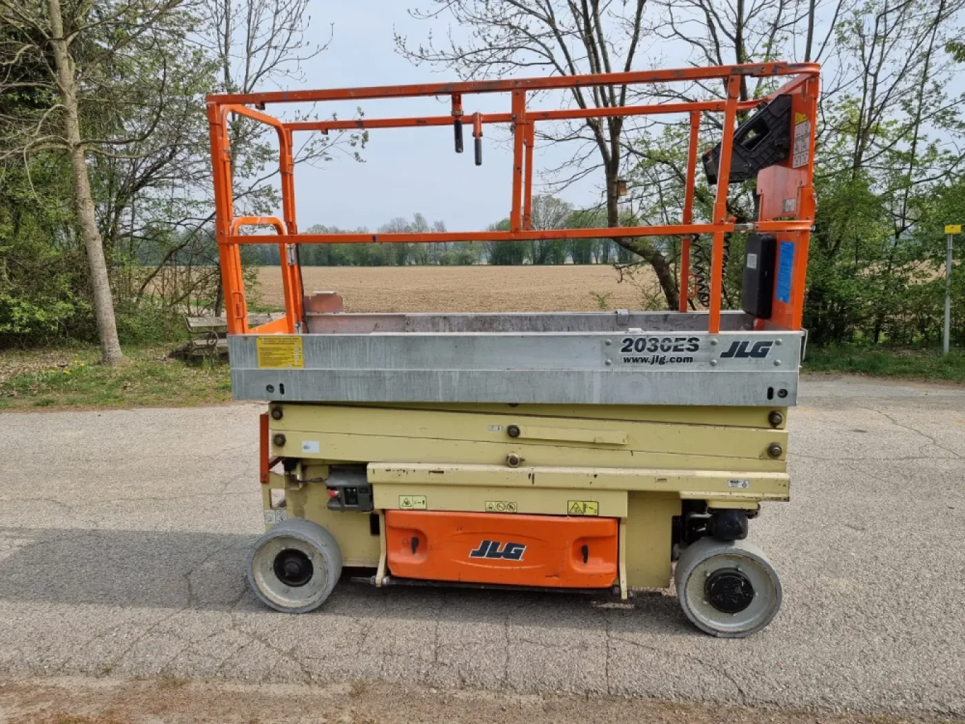 JLG - 2030 ES - 5