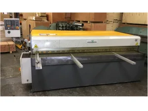 MANTECH 2.5m Mechanical Guillotine - WNS - W. Neal Services Ltd