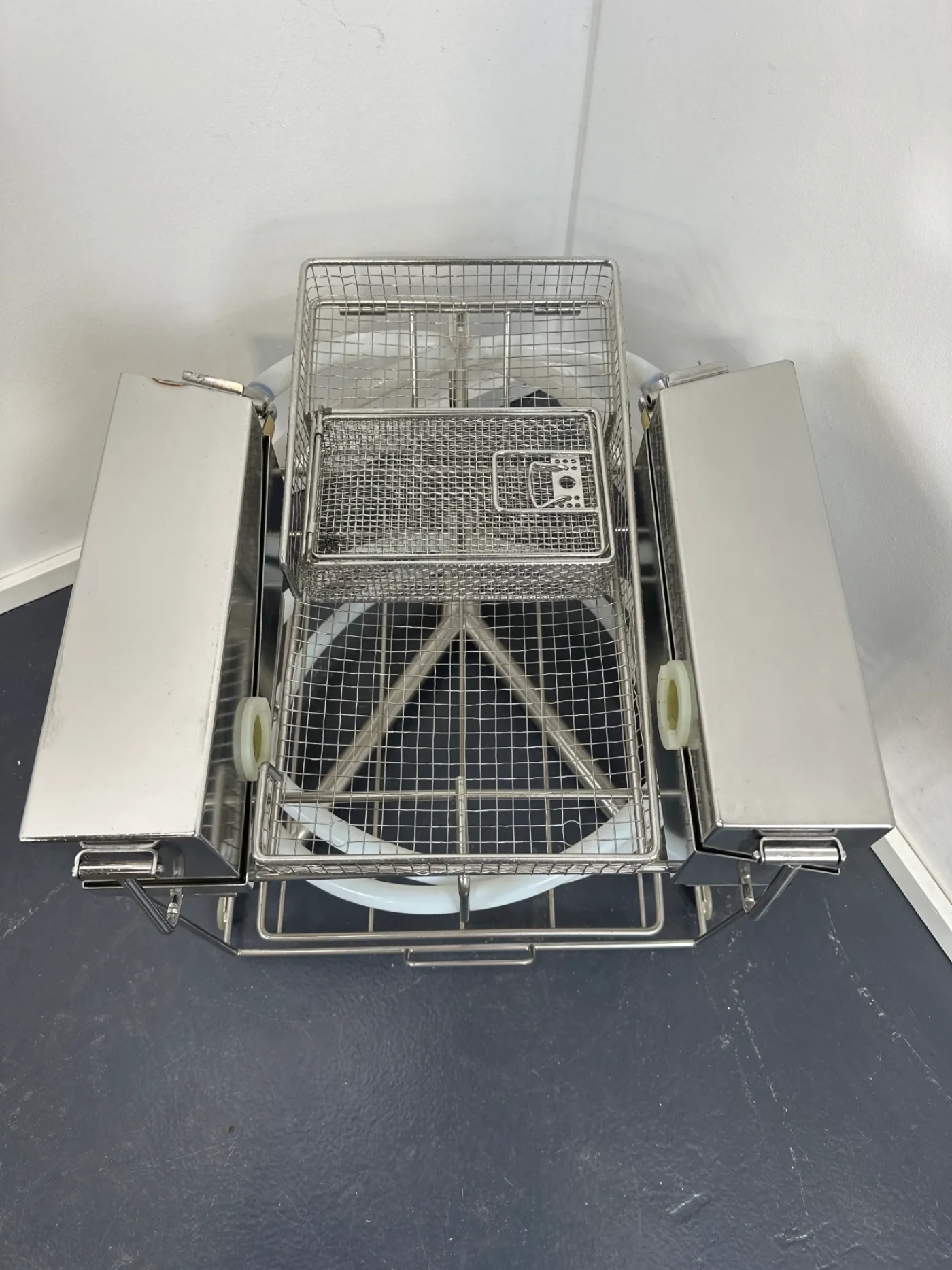 BHT Innova 3000 Desinfektor-Einsatz (Injektorwagen) - 2