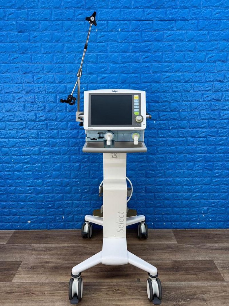 Drager Savina 300 Ventilator with low working Hours YOM: 2020