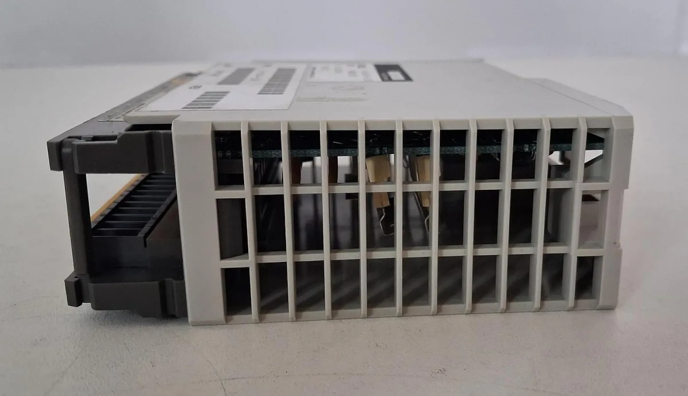 Modicon AS-BADP-210 Output Module - 7
