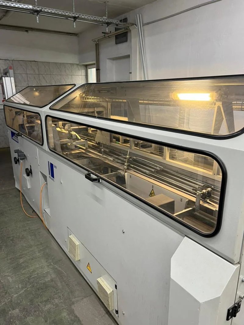Kolbus UKV 400 dispositivo para cubiertas plegadas
