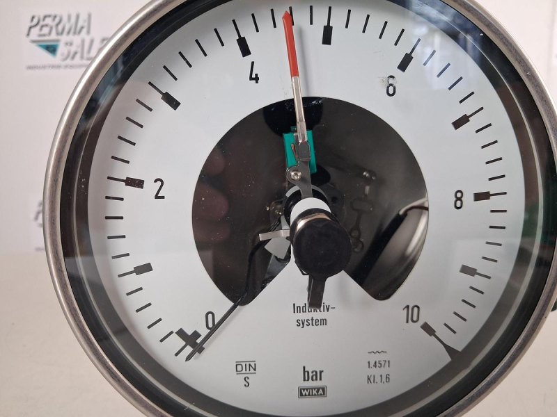 WIKA NG160 Pressure Gauge 0–10 bar with Inductive Contact