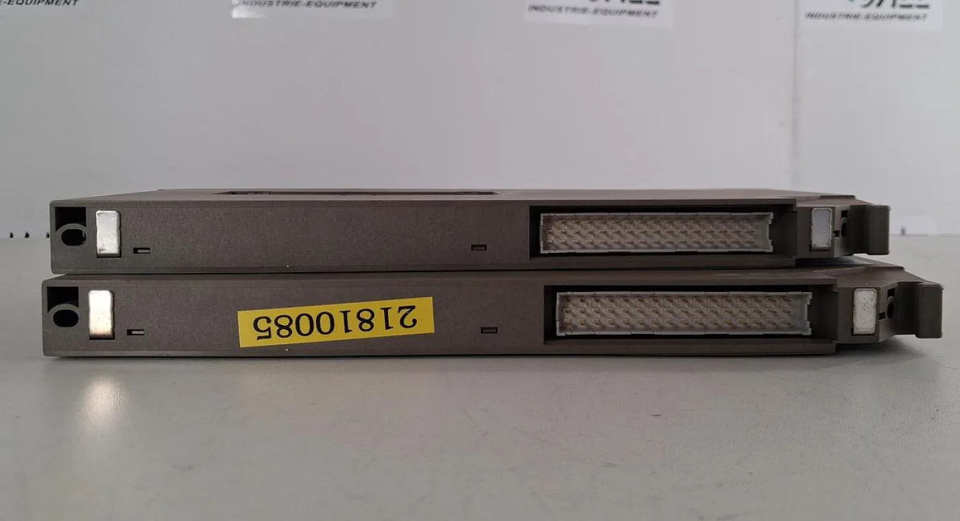 Siemens SIMATIC S5 6ES5 305-7LA11 Interface Module - 1