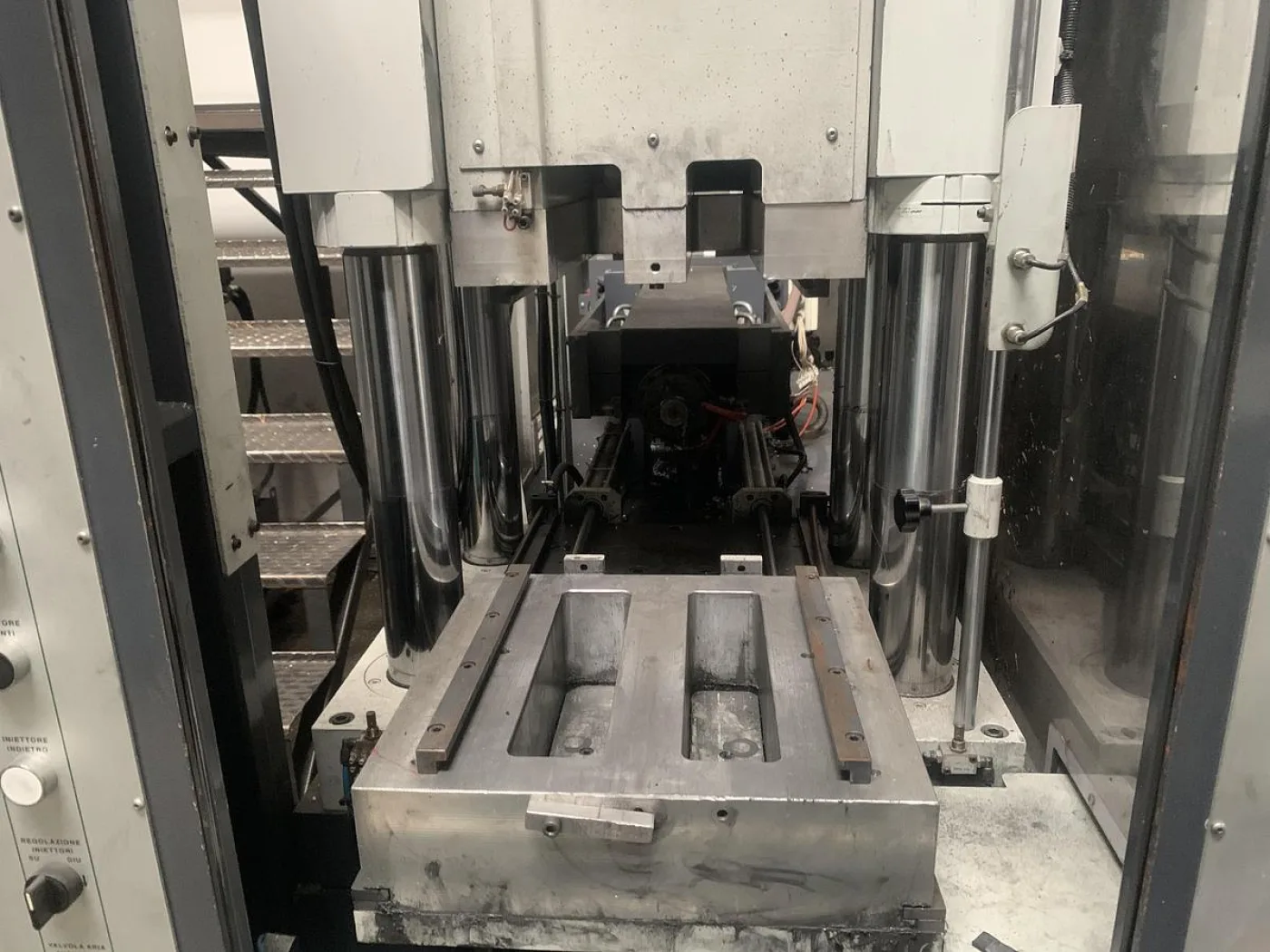 2018 INDUSTRIAL SERVICE ARIEL 3I IN0699 - 5