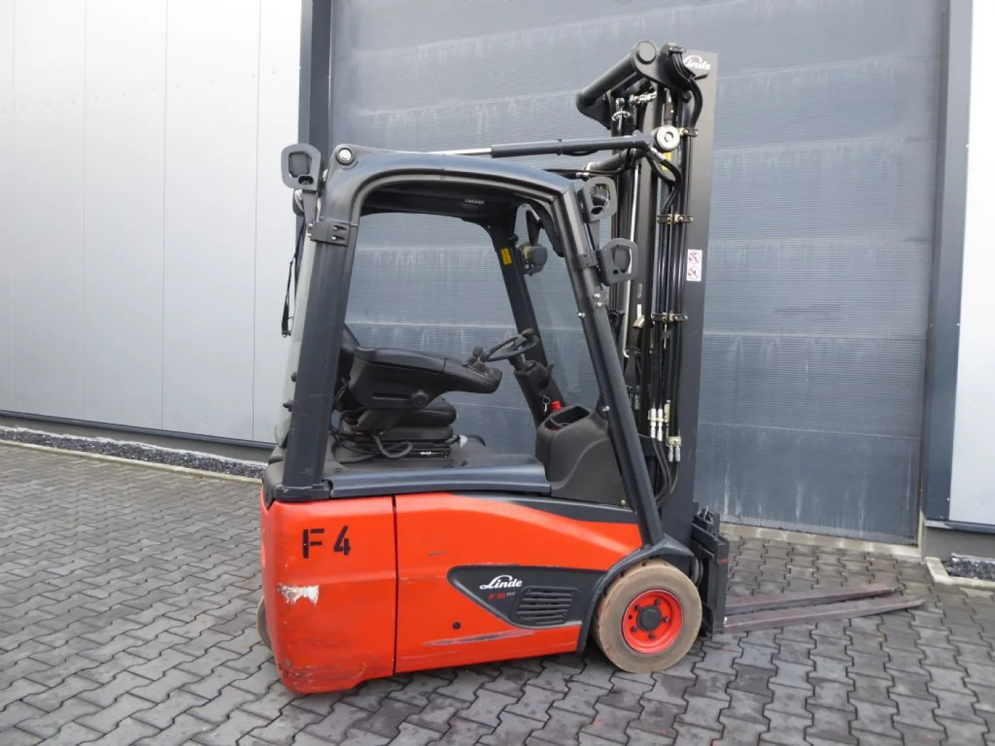 Linde E15-02 - 7