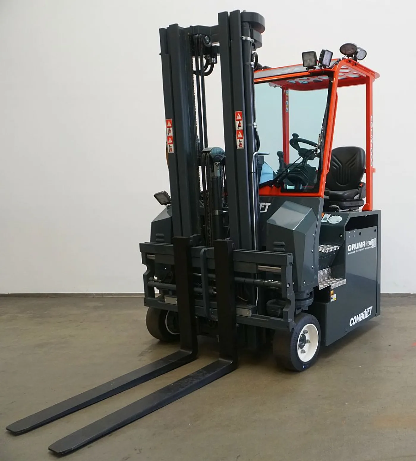4-Wegestapler Combilift CBE3000 (2023) - 1