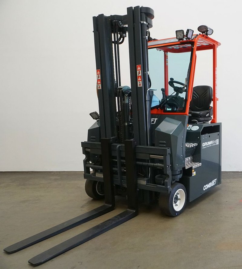 4-Wegestapler Combilift CBE3000 (2023)