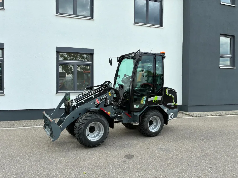 Radlader Giant G 2700 E X-Tra