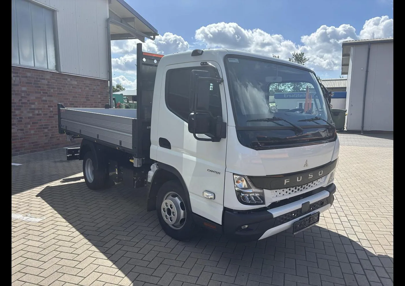 FUSO 3C15 Dreiseitenkipper - 2