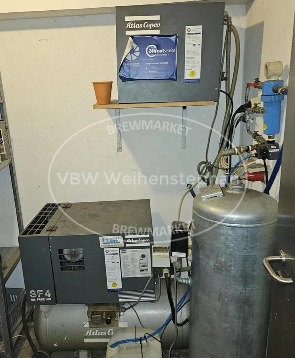 Oil-free air compressor