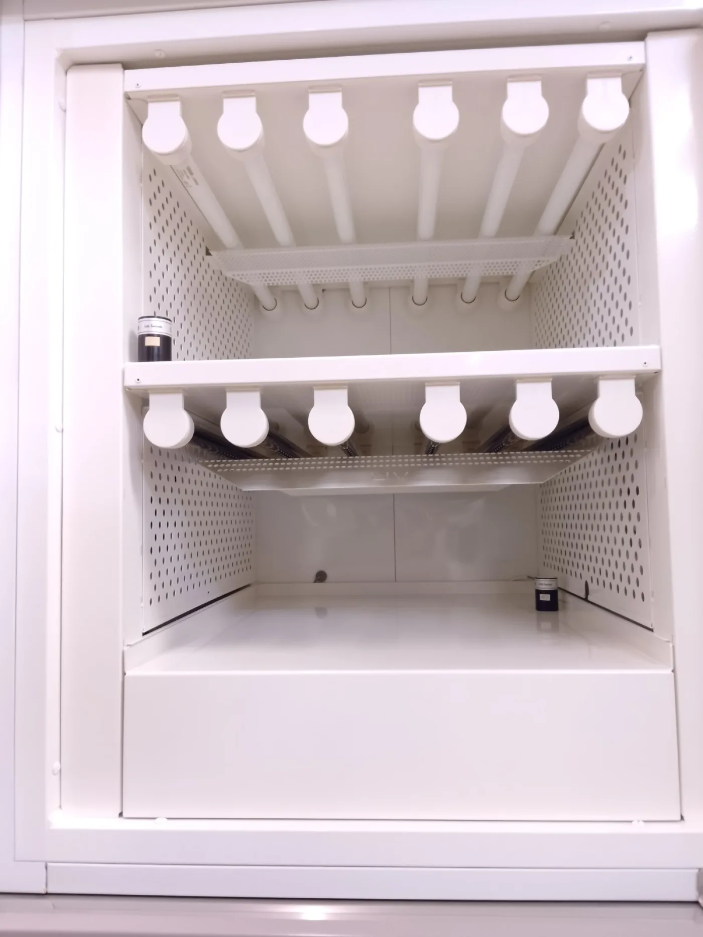 CABINA PER PROVA DI FOTOSENSIBILITÀ – WEISS – MOD. PHARMA 250 L - 3
